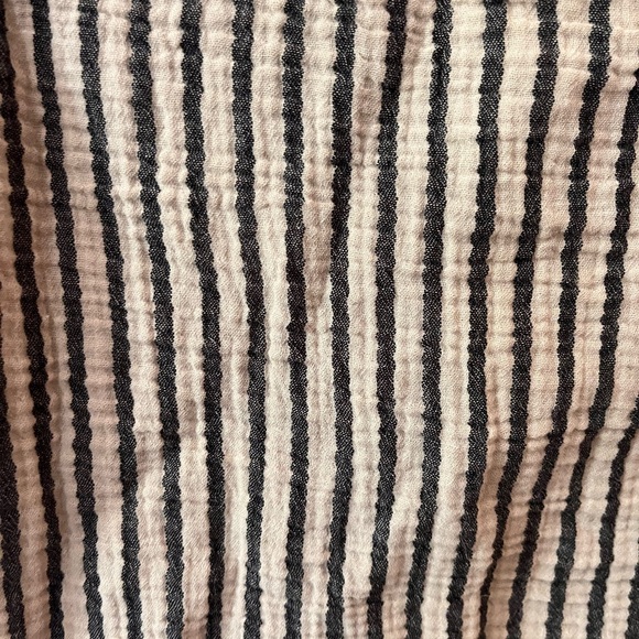 Curator cropped linen top - Picture 2 of 4